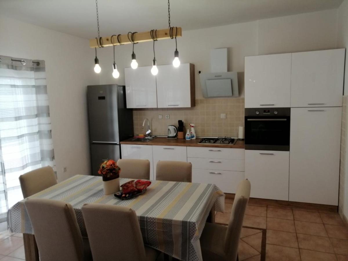 Deny Apartamento Zaboric Exterior foto