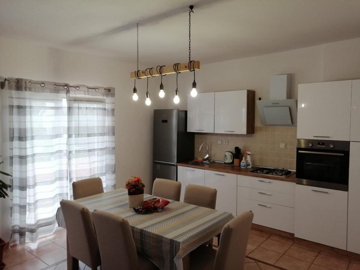 Deny Apartamento Zaboric Exterior foto